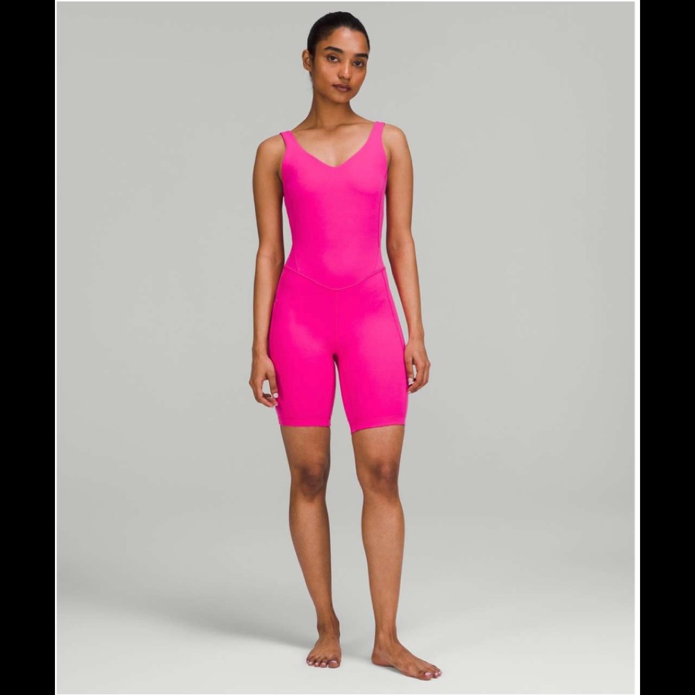 Lululemon Align Onesie 8" in Sonic Pink Size 6